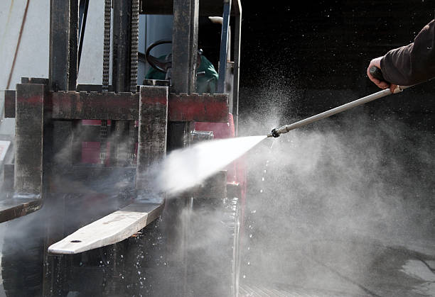 Best Pool Deck Cleaning  in Crown Pot, IN